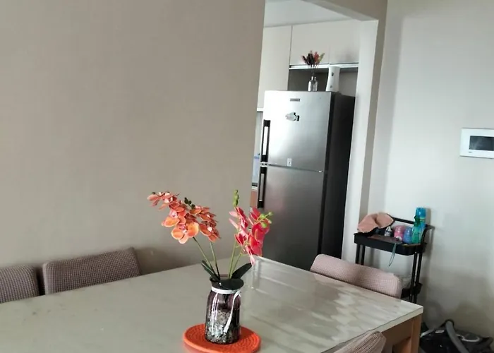 3 Brooms 3 Baths Cozy Condo, One Manchester Place * Punta Engano (Mactan)