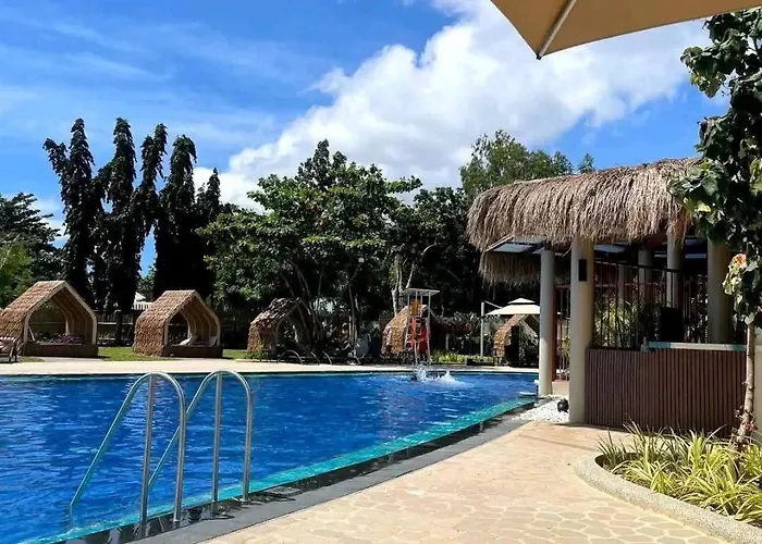 3 Brooms 3 Baths Cozy Condo, One Manchester Place Apartment Punta Engano (Mactan)