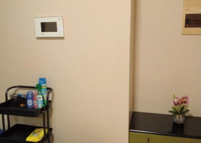 3 Brooms 3 Baths Cozy Condo, One Manchester Place Apartment Punta Engano (Mactan)
