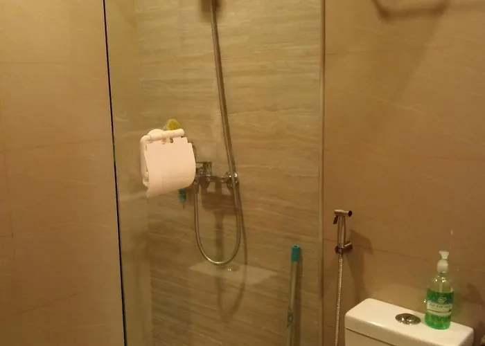 3 Brooms 3 Baths Cozy Condo, One Manchester Place * Punta Engano (Mactan)