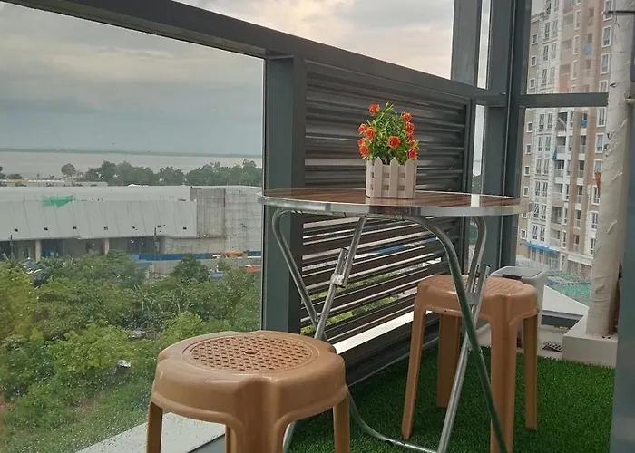 Apartment 3 Brooms 3 Baths Cozy Condo, One Manchester Place
