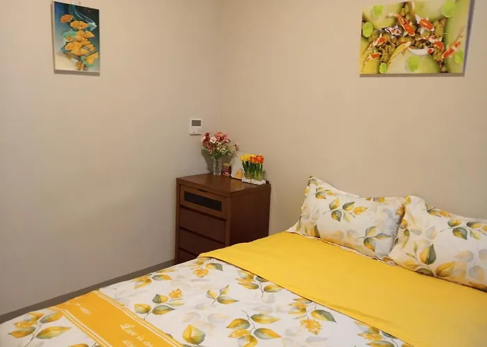 3 Brooms 3 Baths Cozy Condo, One Manchester Place Apartment *